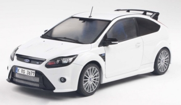 421186507 Ford Focus RS MK II Pack RS Plus 2009 white 1:18